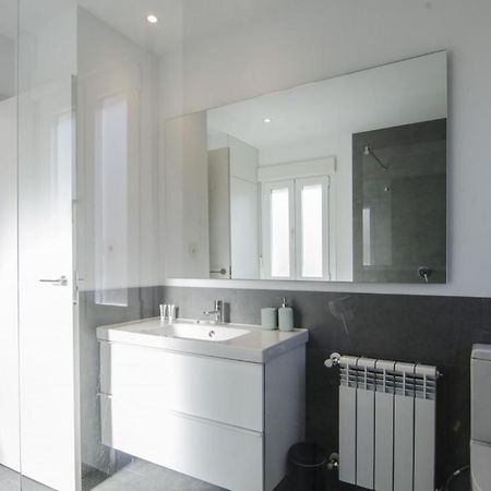 2 Bedrooms 2 Bathrooms Furnished - Bernabeu - Business Area With Terrace - Minty Stay Madrid Exterior photo